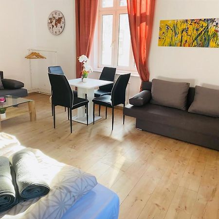 Deluxe Quad Room Dw Wiedeń Zewnętrze zdjęcie