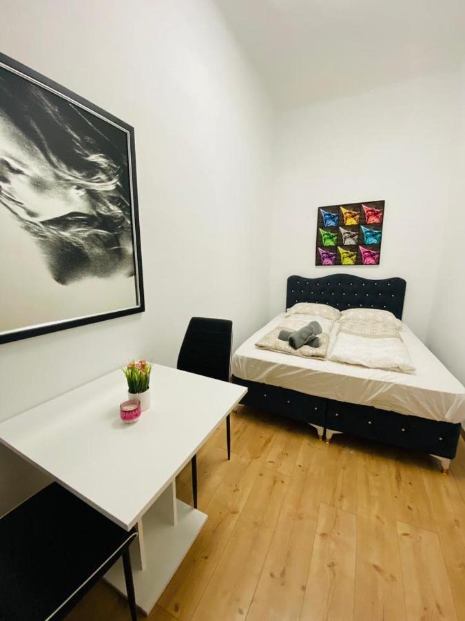 Deluxe Quad Room Dw Wiedeń Zewnętrze zdjęcie