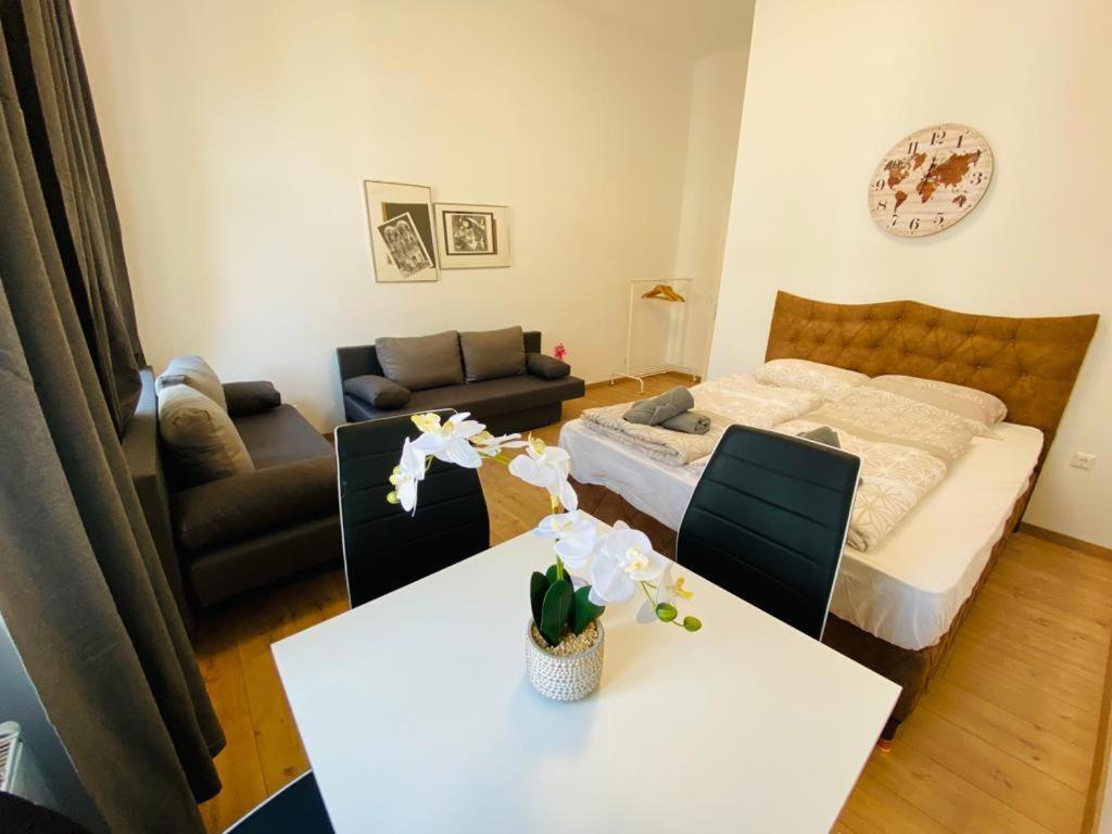Deluxe Quad Room Dw Wiedeń Zewnętrze zdjęcie