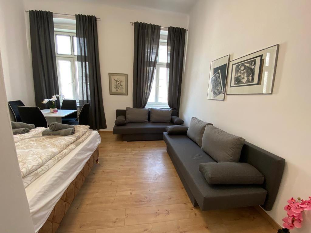 Deluxe Quad Room Dw Wiedeń Zewnętrze zdjęcie